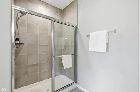 131 Hovden Drive Cicero IN 46034