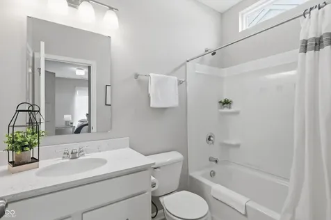 131 Hovden Drive Cicero IN 46034