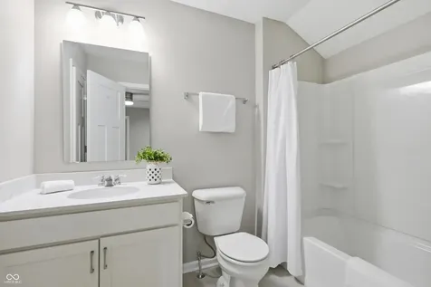 131 Hovden Drive Cicero IN 46034