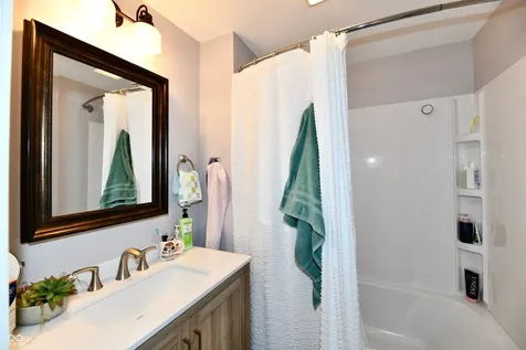 528 South Street Noblesville IN 46060