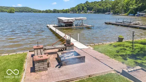 7667 N John Young Road Unionville IN 47468