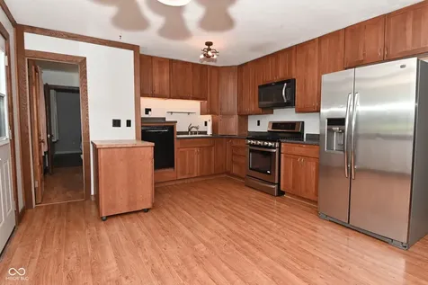 318 Kirk Drive W Indianapolis IN 46234
