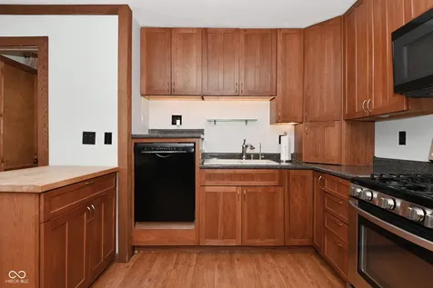 318 Kirk Drive W Indianapolis IN 46234