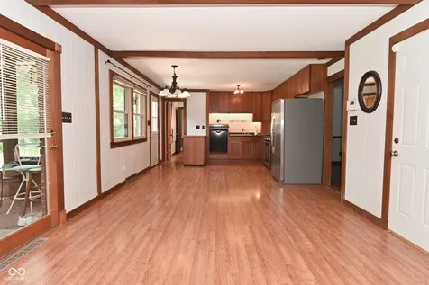 318 Kirk Drive W Indianapolis IN 46234