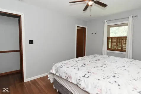 318 Kirk Drive W Indianapolis IN 46234
