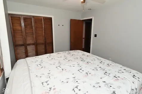318 Kirk Drive W Indianapolis IN 46234