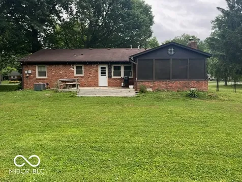 318 Kirk Drive W Indianapolis IN 46234