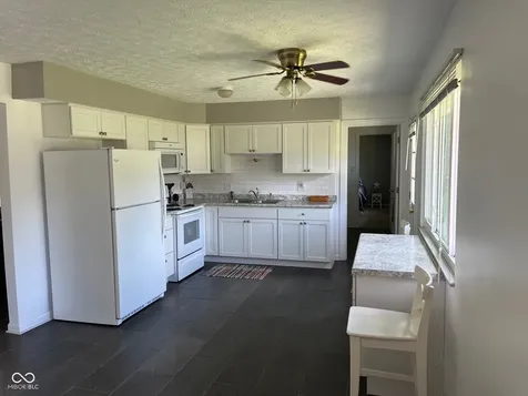8608 Stonewall Drive Indianapolis IN 46231