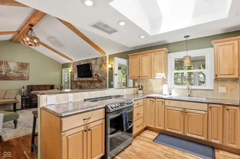 9689 Sycamore Road Carmel IN 46032