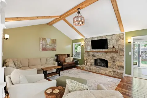 9689 Sycamore Road Carmel IN 46032