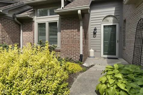 8951 Pennwood Court Indianapolis IN 46240