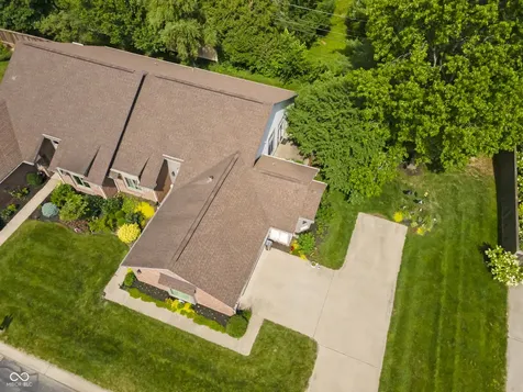 8951 Pennwood Court Indianapolis IN 46240