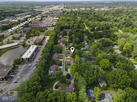 8951 Pennwood Court Indianapolis IN 46240