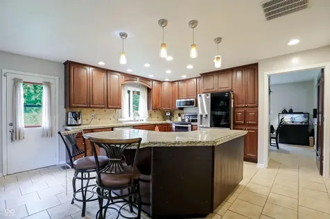 8916 S Franklin Road Indianapolis IN 46259
