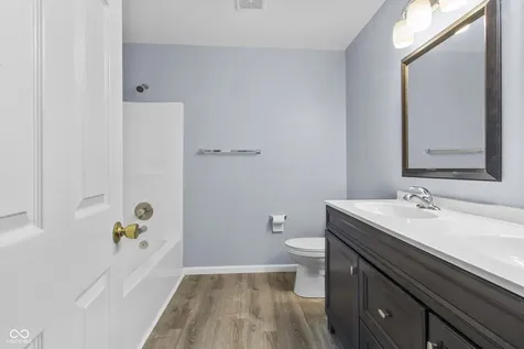 19551 Amber Way Noblesville IN 46060