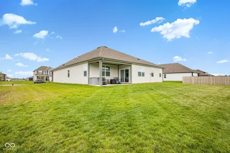 2280 Pine Valley Drive Plainfield IN 46168