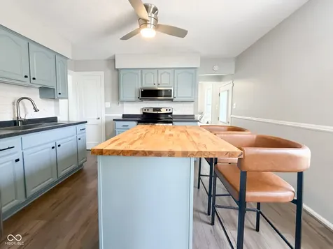 2305 Caldwell Place Columbus IN 47201