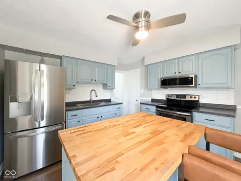 2305 Caldwell Place Columbus IN 47201
