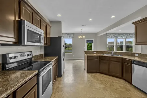 2273 Shadow Bend Drive Columbus IN 47201