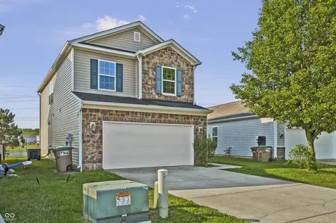 2273 Shadow Bend Drive Columbus IN 47201