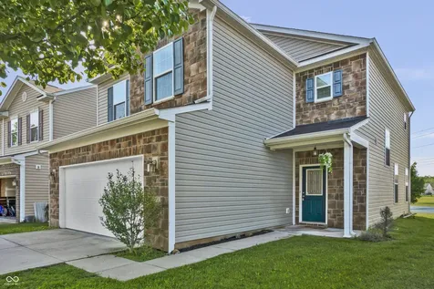 2273 Shadow Bend Drive Columbus IN 47201