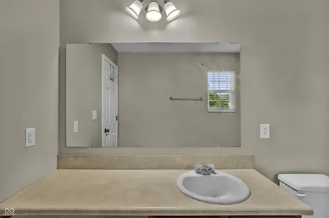 2273 Shadow Bend Drive Columbus IN 47201