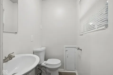 6808 Madison Avenue Indianapolis IN 46227