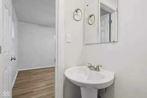 6808 Madison Avenue Indianapolis IN 46227