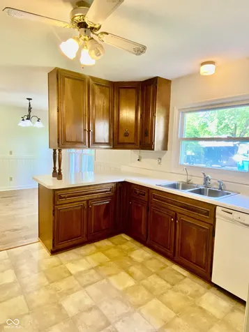 6453 Walnut Way Brownsburg IN 46112