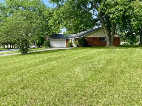 6453 Walnut Way Brownsburg IN 46112