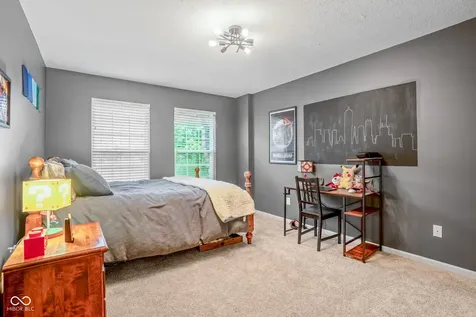 11667 Shadowwood Court Zionsville IN 46077