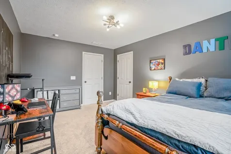11667 Shadowwood Court Zionsville IN 46077