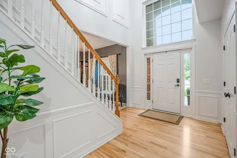 11667 Shadowwood Court Zionsville IN 46077