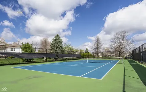 11667 Shadowwood Court Zionsville IN 46077
