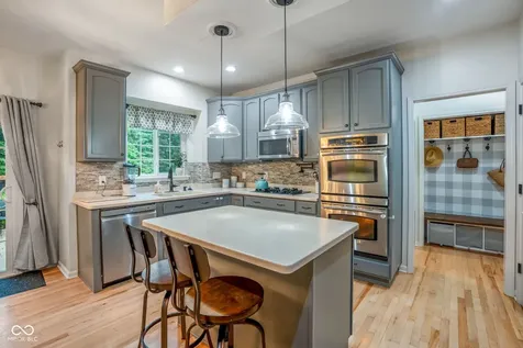 11667 Shadowwood Court Zionsville IN 46077