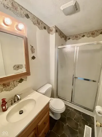 7749 Venetian Way Indianapolis IN 46217