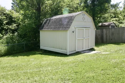 7749 Venetian Way Indianapolis IN 46217