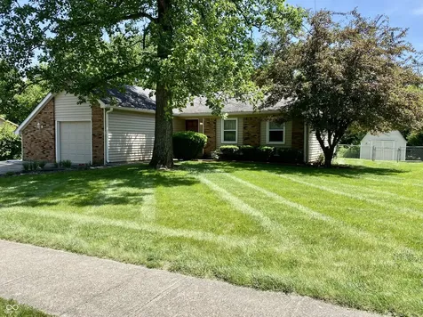 7749 Venetian Way Indianapolis IN 46217