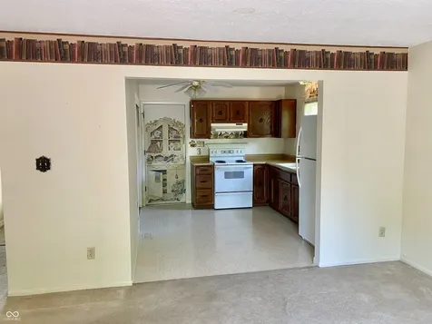 7749 Venetian Way Indianapolis IN 46217