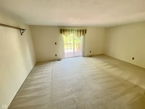 7749 Venetian Way Indianapolis IN 46217
