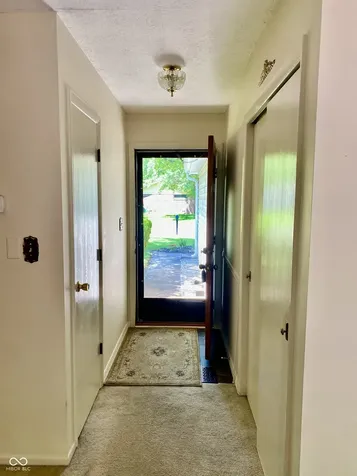 7749 Venetian Way Indianapolis IN 46217