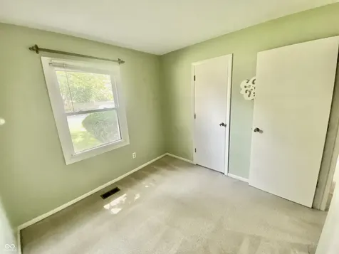 7749 Venetian Way Indianapolis IN 46217