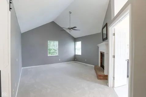 11233 Bayridge Circle E Indianapolis IN 46236