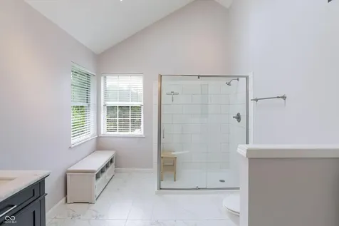 11233 Bayridge Circle E Indianapolis IN 46236