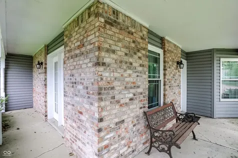 11233 Bayridge Circle E Indianapolis IN 46236