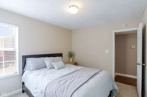 11233 Bayridge Circle E Indianapolis IN 46236
