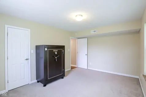 11233 Bayridge Circle E Indianapolis IN 46236