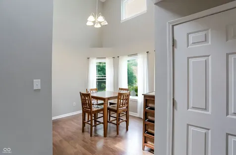 11233 Bayridge Circle E Indianapolis IN 46236