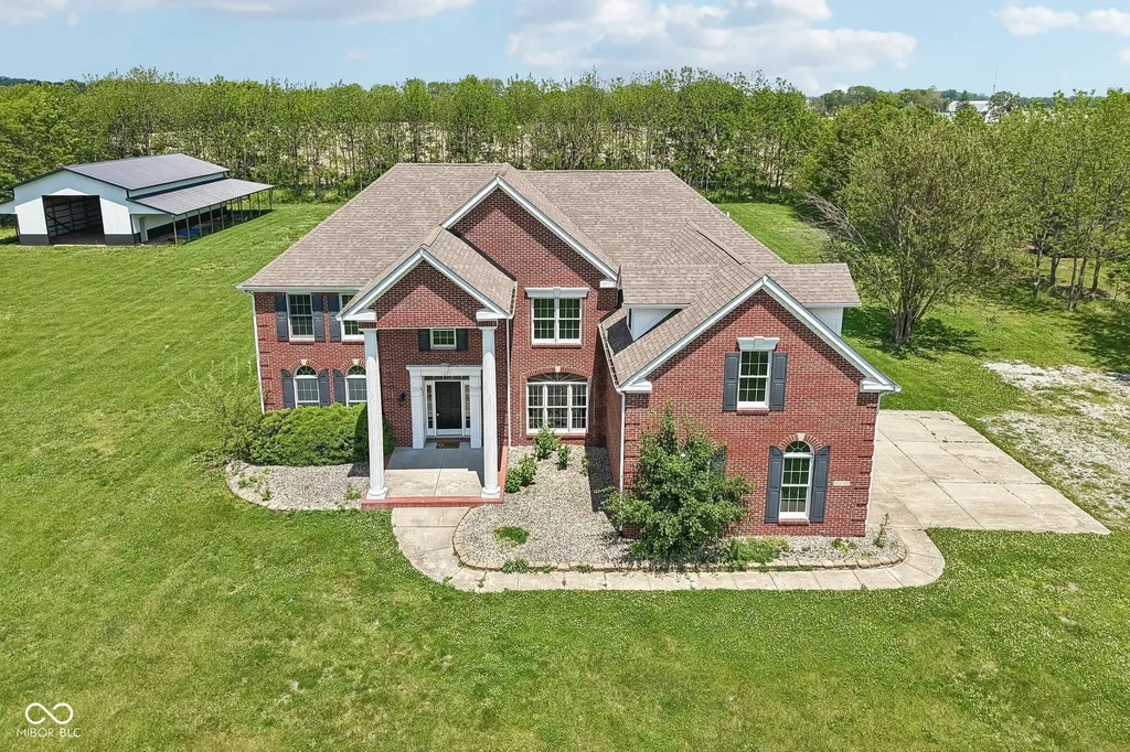 4450 W 300 N Fairland IN 46126