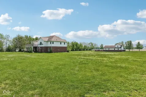 4450 W 300 N Fairland IN 46126